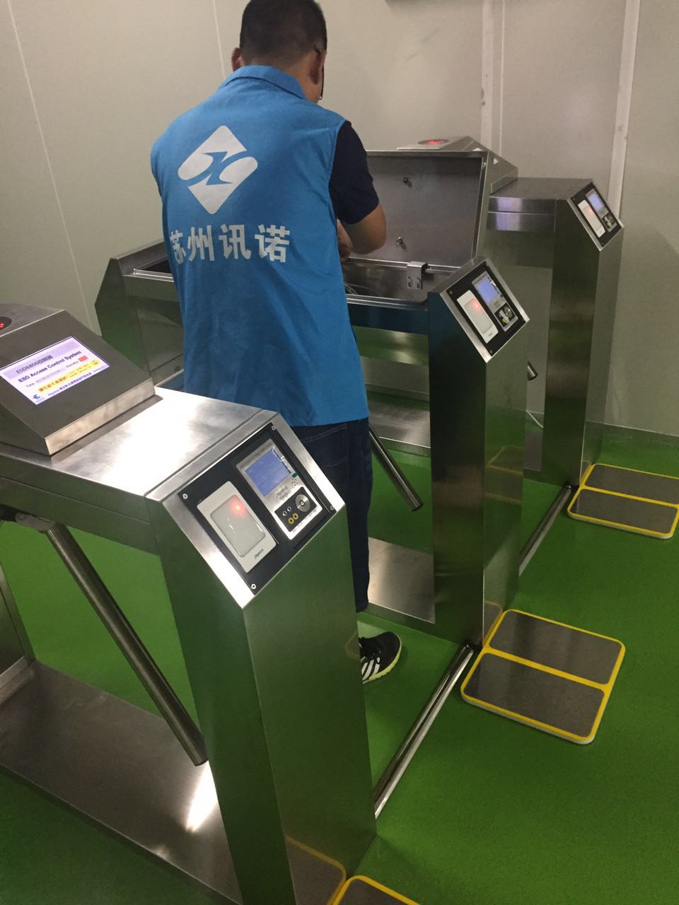 �����o��T������_ESD���o��T��ϵ�y