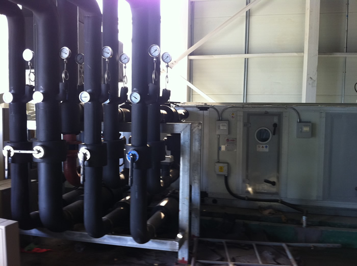 ͨ�L���{���b����_ESD���o��T��ϵ�y